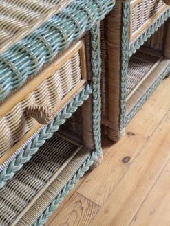 Paire de tables de chevet vintage en rotin tressé et osier 70/80