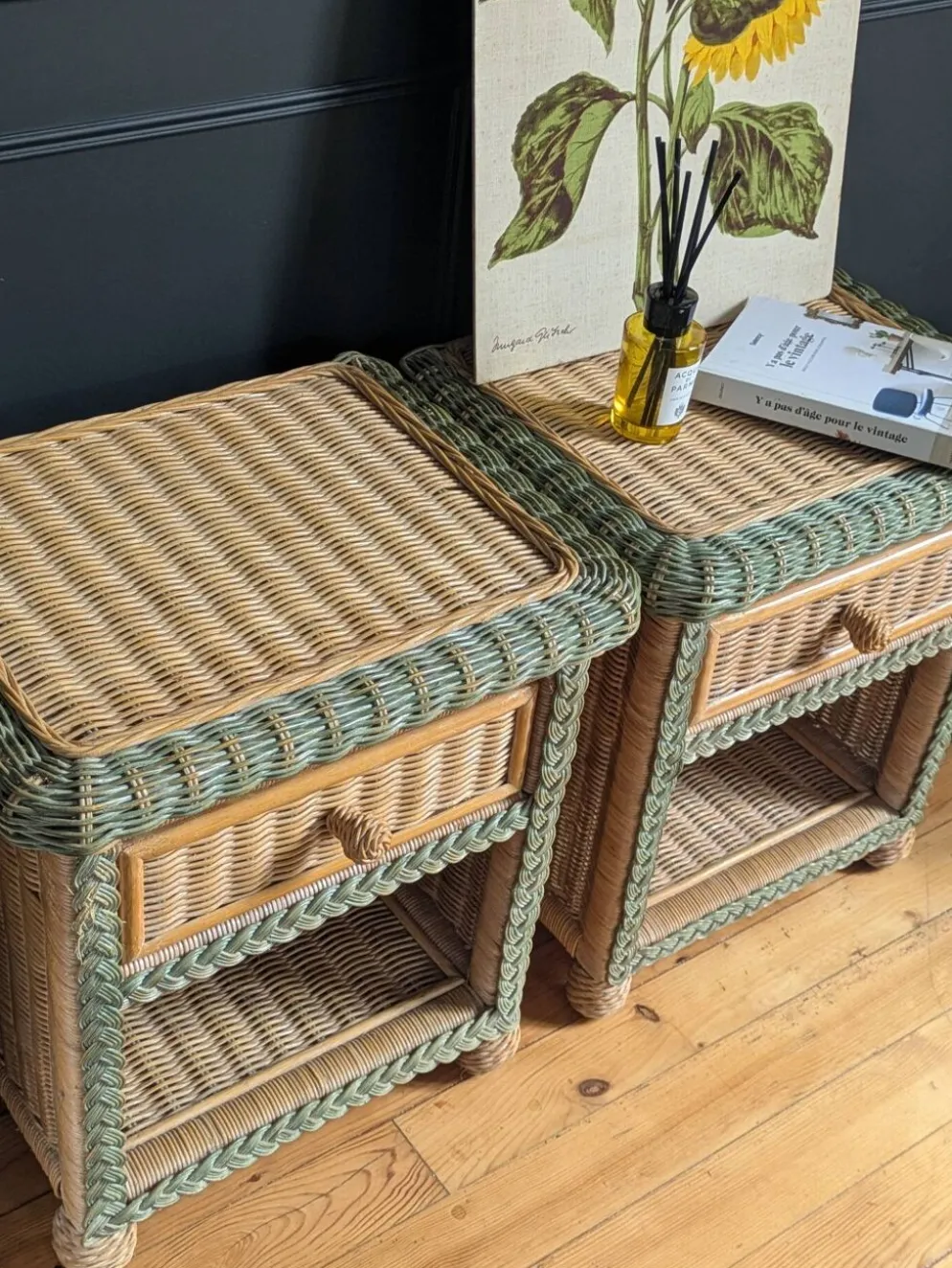 Paire de tables de chevet vintage en rotin tressé et osier 70/80