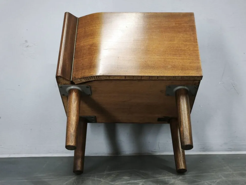 Paire de tables de nuit Art Déco avec verre Opaxit noir, Tchécoslovaquie, années 1940.