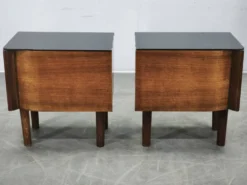 Paire de tables de nuit Art Déco avec verre Opaxit noir, Tchécoslovaquie, années 1940.