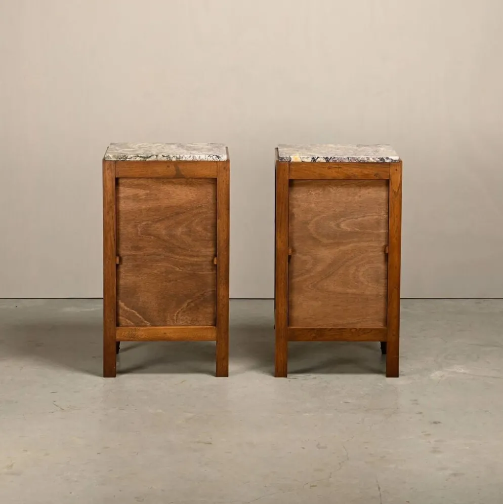 Paire de tables de nuit Art Nouveau / Art Déco en chêne et marbre, années 1930.