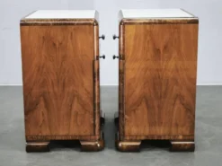Paire de tables de nuit en noyer Art Déco, Tchécoslovaquie, années 1930