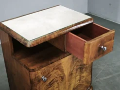 Paire de tables de nuit en noyer Art Déco, Tchécoslovaquie, années 1930