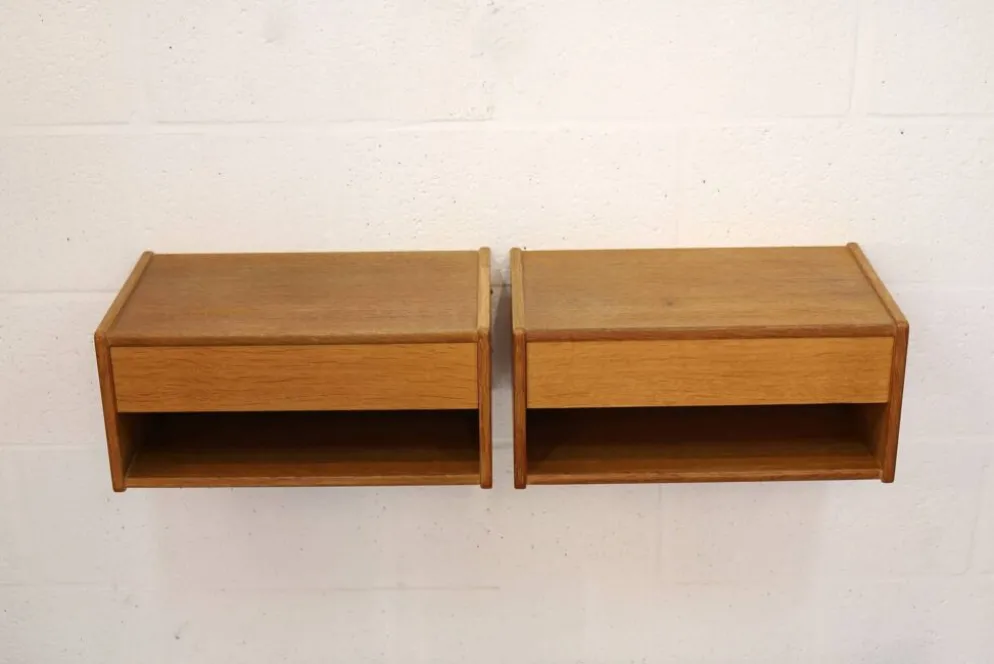 Paire de tables de nuit flottantes vintage en chêne design danois années 1970 scandinave