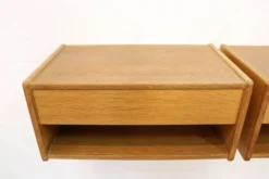 Paire de tables de nuit flottantes vintage en chêne design danois années 1970 scandinave