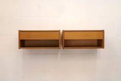 Paire de tables de nuit flottantes vintage en chêne design danois années 1970 scandinave