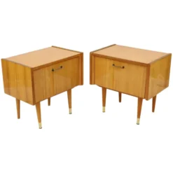 Paire de tables de nuit vintage rockabilly en bois clair