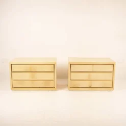 Paire de tables de nuit vintage en parchemin par Aldo Tura, années 1960.