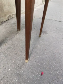 Paire de tables gigognes en bois