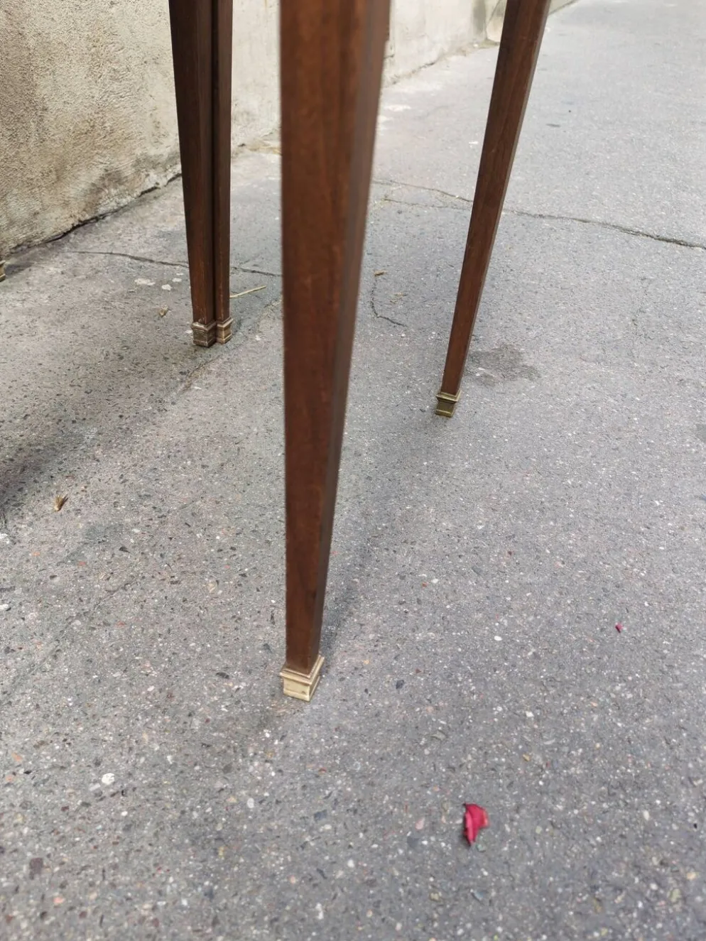 Paire de tables gigognes en bois