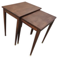 Paire de tables gigognes en bois