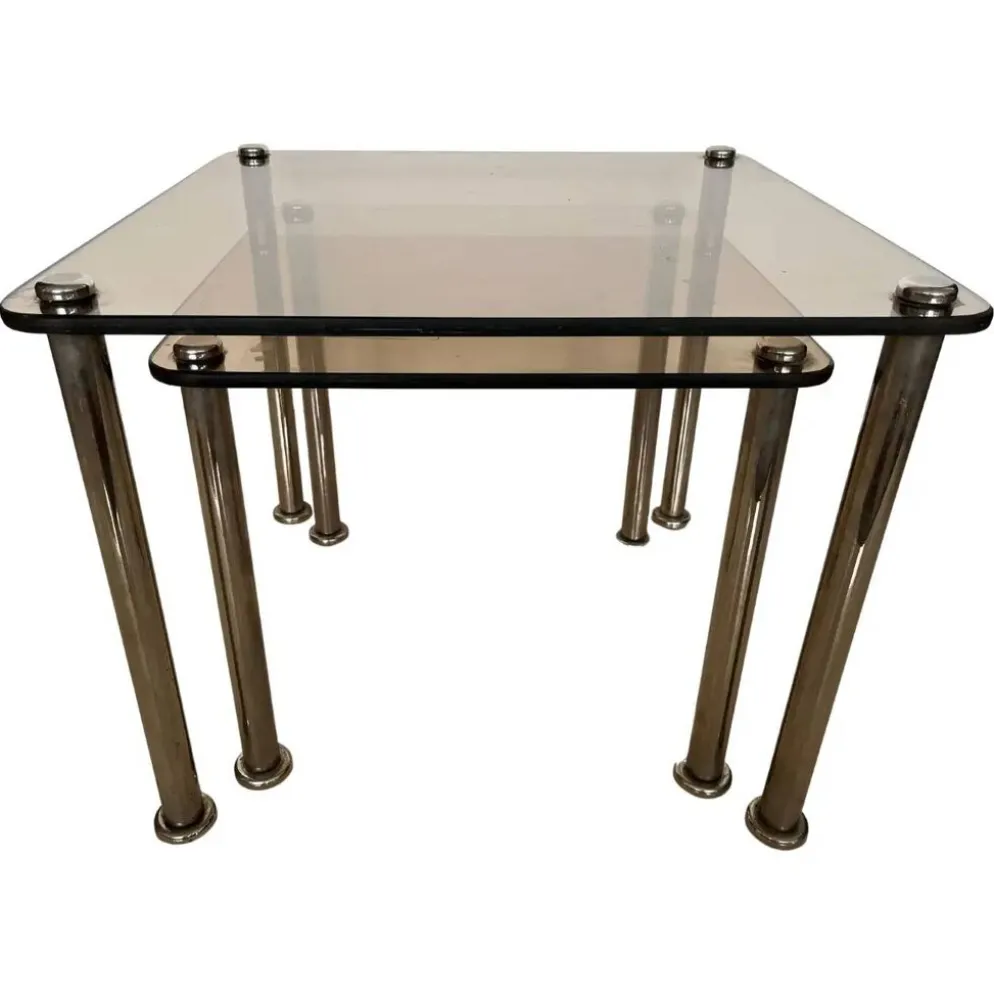 Paire de 2 tables gigognes massives en chrome et verre fumé / vers les années 1980.