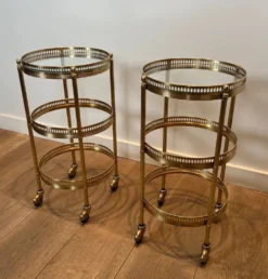Paire de tables roulantes Art déco rondes à plateaux amovibles, Maison Jansen