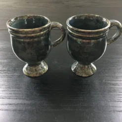 Paire de tasses bleu nuit