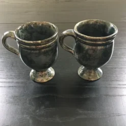 Paire de tasses bleu nuit
