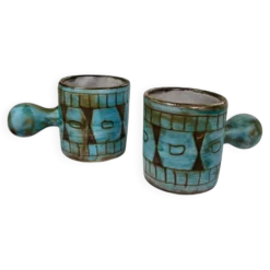 Paire de tasses en céramique signée A. Maunier, Vallauris