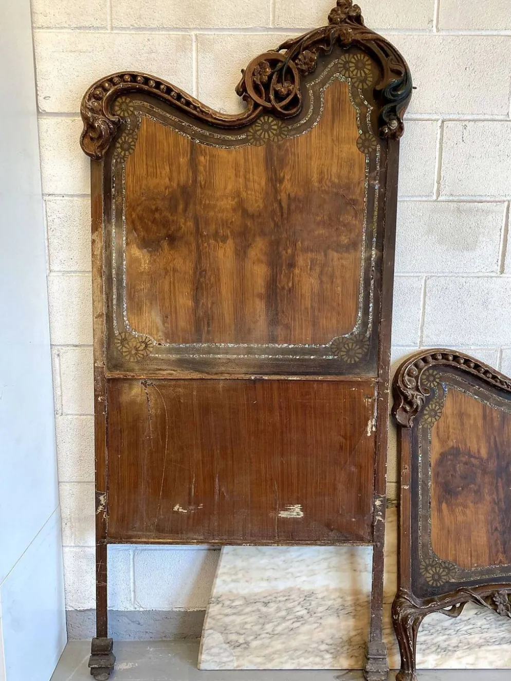 Paire de têtes de lit Art Nouveau en fonte, Italie vers 1900