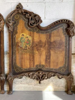 Paire de têtes de lit Art Nouveau en fonte, Italie vers 1900