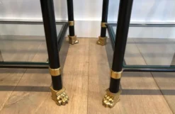 Paire d'étagères en métal laqué noir et laiton. Guy Lefèvre pour la Maison Jansen. Vers 1970