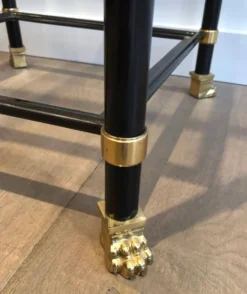 Paire d'étagères en métal laqué noir et laiton. Guy Lefèvre pour la Maison Jansen. Vers 1970