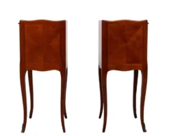 Paire élégante de tables de nuit antiques, en palissandre et noyer, France, années 1950.