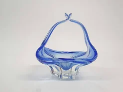 Panier ou bol en verre bleu de Murano, Italie, années 1960.