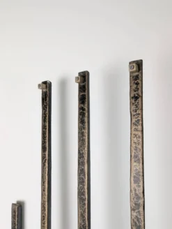 Panneau de porte brutaliste en aluminium moulé, années 1960