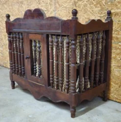 Pannetiére / meuble d’appoint a suspendre / noyer / XVIIIeme