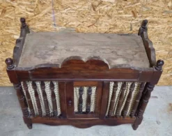Pannetiére / meuble d’appoint a suspendre / noyer / XVIIIeme