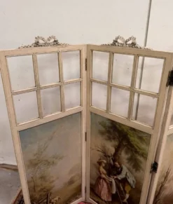 Paravent a trois feuilles style Louis XVI a décors Romantique et paysages