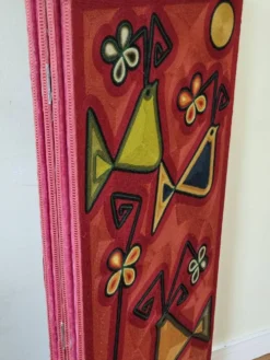Paravent à décor de fils de laine, art 