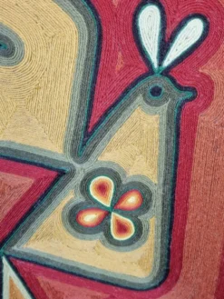 Paravent à décor de fils de laine, art 