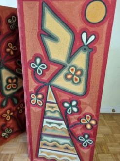 Paravent à décor de fils de laine, art 