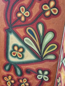 Paravent à décor de fils de laine, art 