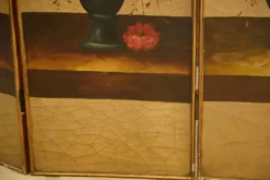 Paravent doré à la feuille peinture à l’huile à décor floral patine craquelée XIXème siècle