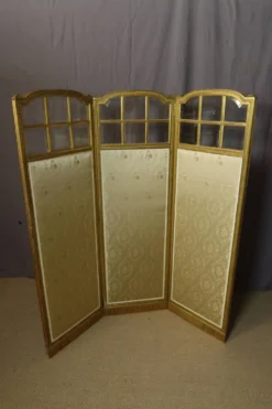 Paravent en bois doré