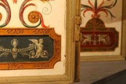 Paravent en bois peint à six panneaux italien du XIXe siècle dans un cadre en bronze doré.