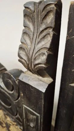 Paravent en bois sculpté à la main antique