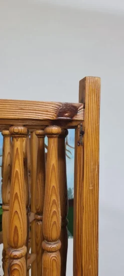 Paravent en bois sculpté vintage