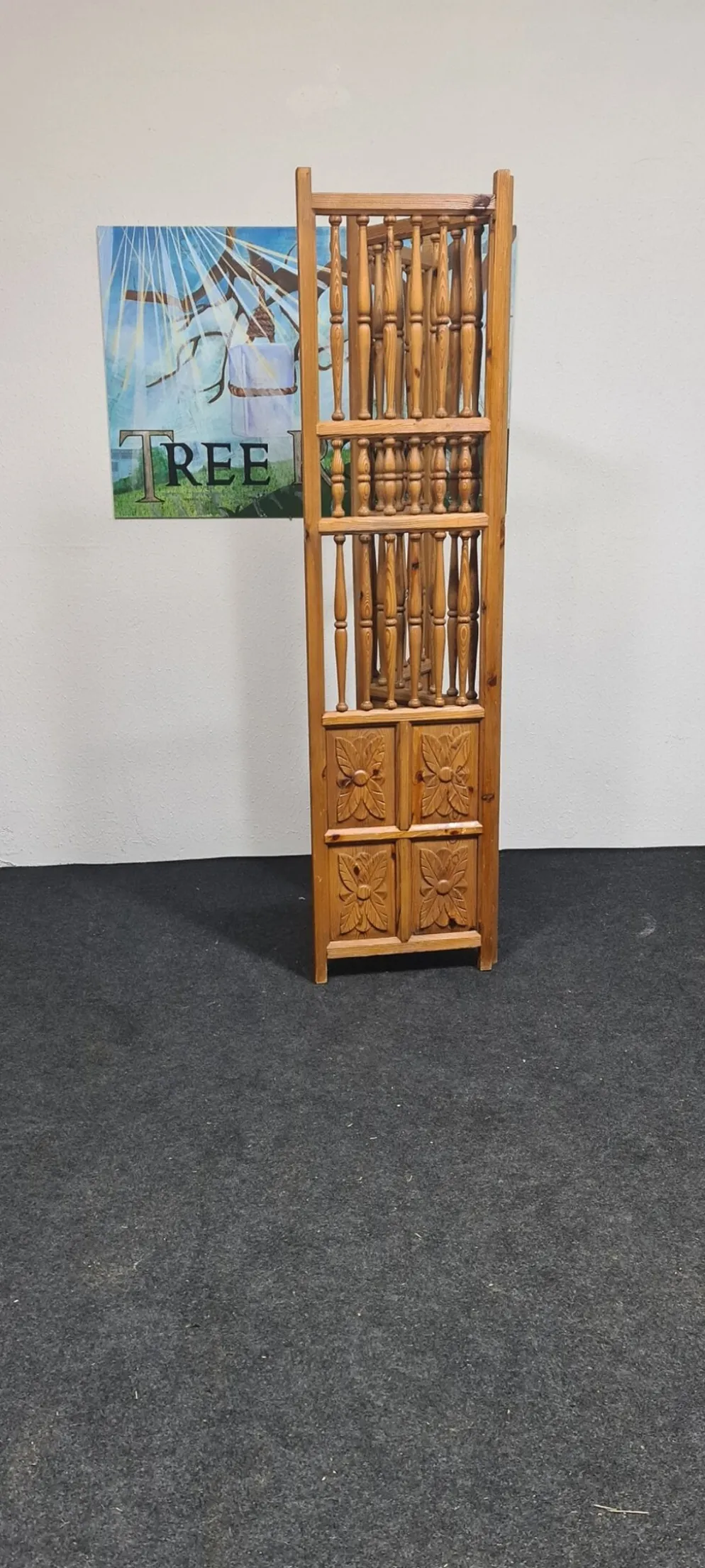 Paravent en bois sculpté vintage