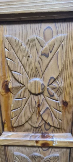 Paravent en bois sculpté vintage