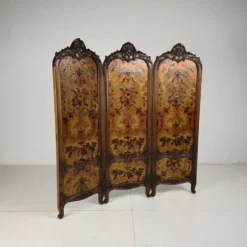Paravent en cuir doré avec riche sculpture, vers 1860