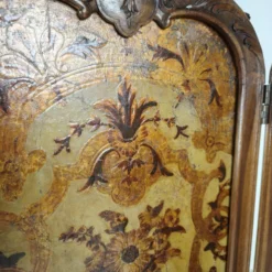 Paravent en cuir doré avec riche sculpture, vers 1860