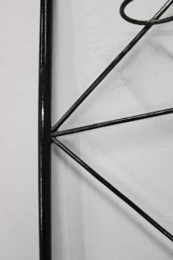 Paravent en métal noir de style mi-siècle avec jardinière, années 1970