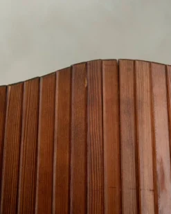 Paravent en pin patiné Art Déco par Jomain Baumann pour Baumann, France.