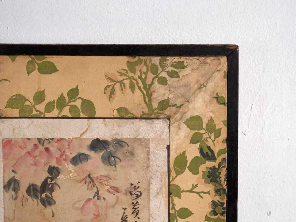 Paravent japonais ancien à deux feuilles avec collage de peintures – Japon, vers 1900