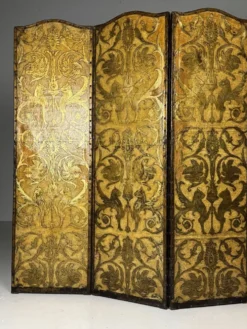 Paravent jaune et doré du 19ème siècle