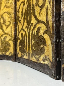 Paravent jaune et doré du 19ème siècle