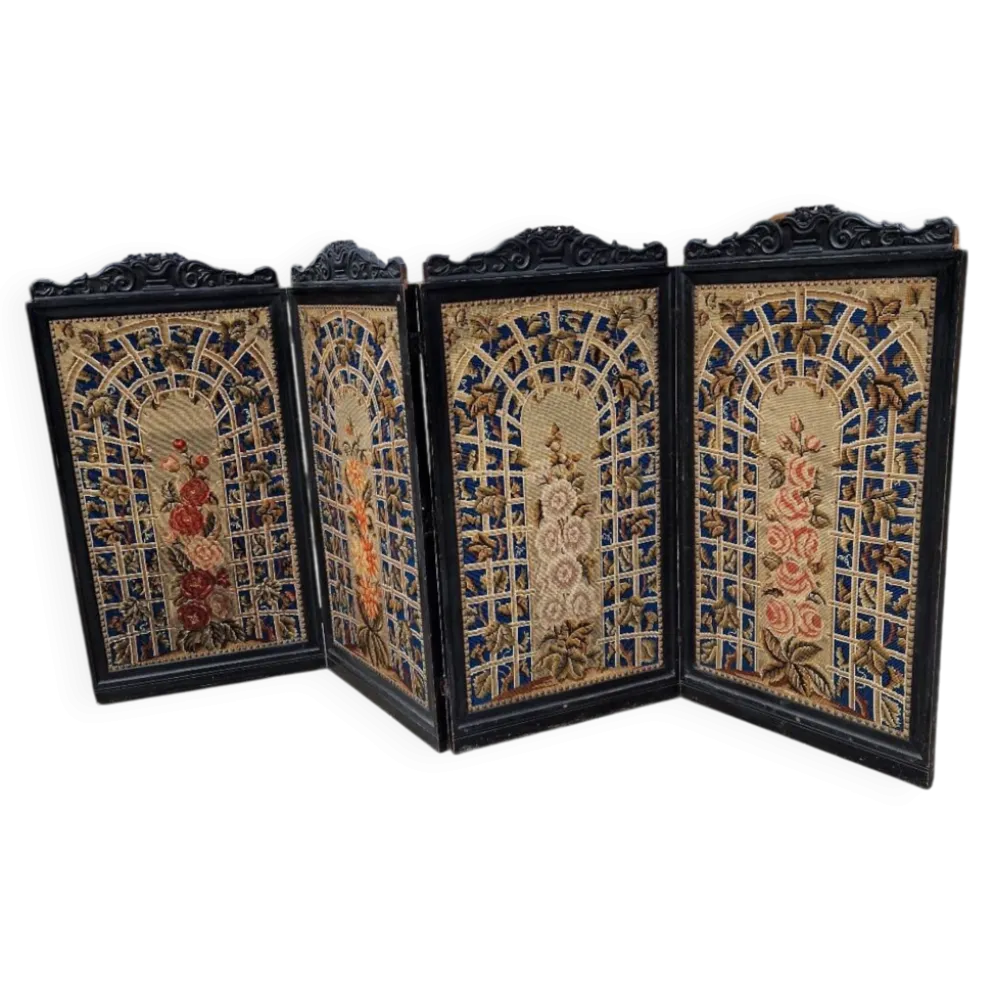 Paravent pliable en bois peint noir, 19ème siècle