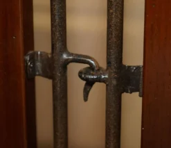 Paravent vintage 3 panneaux en fer forgé, bergère et bois dur